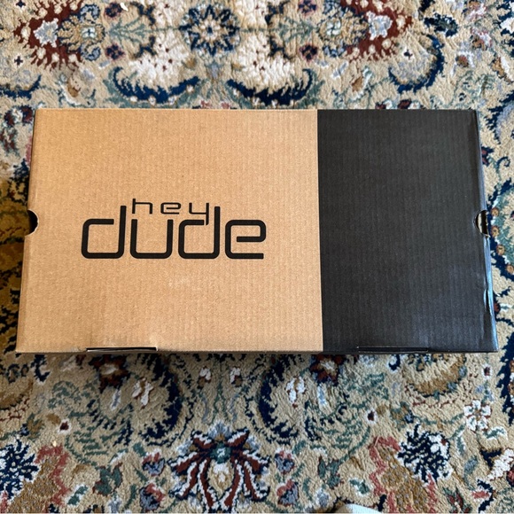 Never Worn Hey Dude Wally Sox Stone White Shoes - Picture 3 of 5